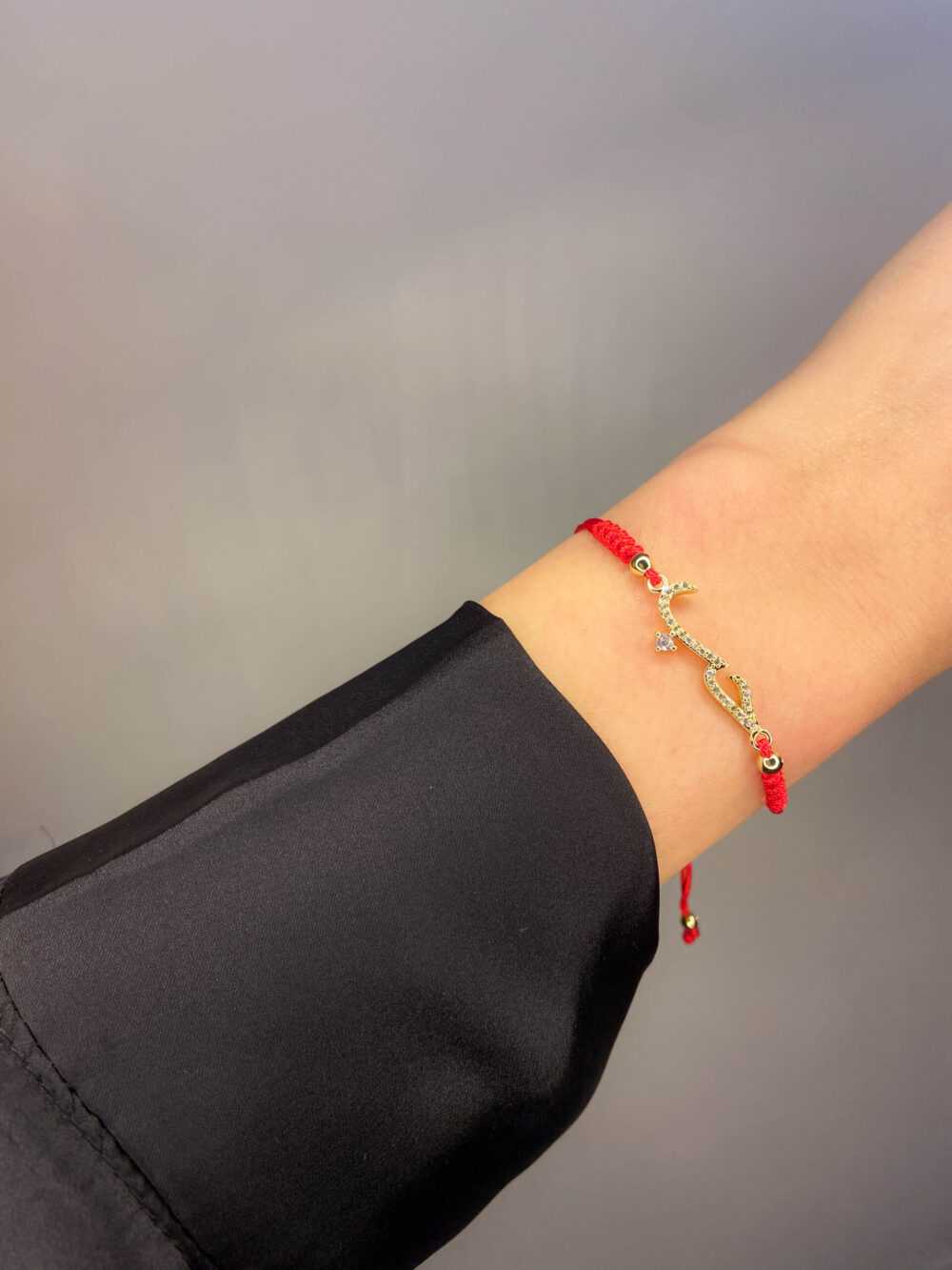 Bracelet cordon حب rouge