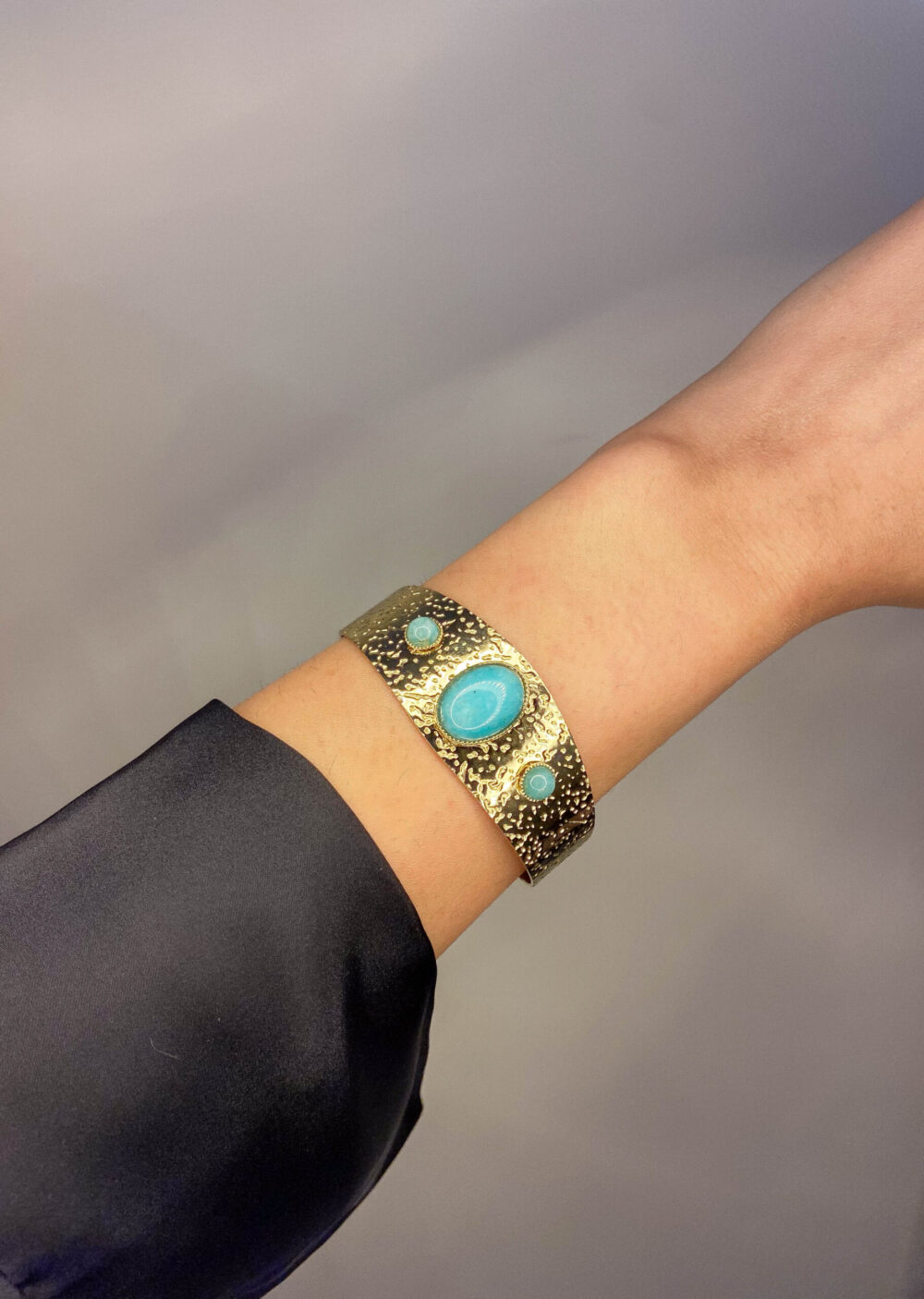 Bracelet manchette Cléopâtre turquois