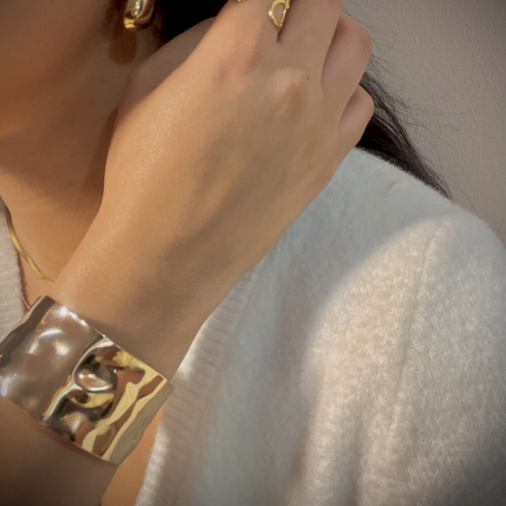 Bracelet manchette Dorée Martelée